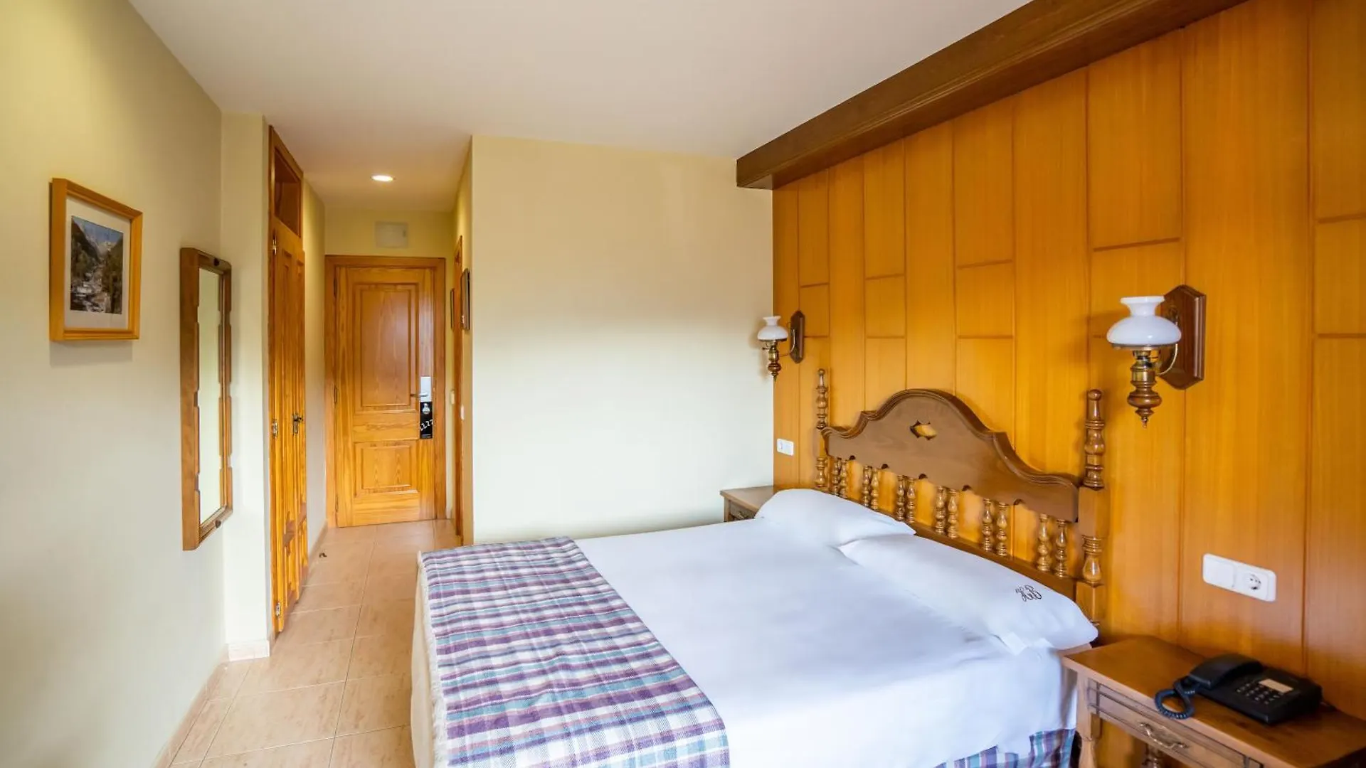 Abba Ordino Babot Hotel